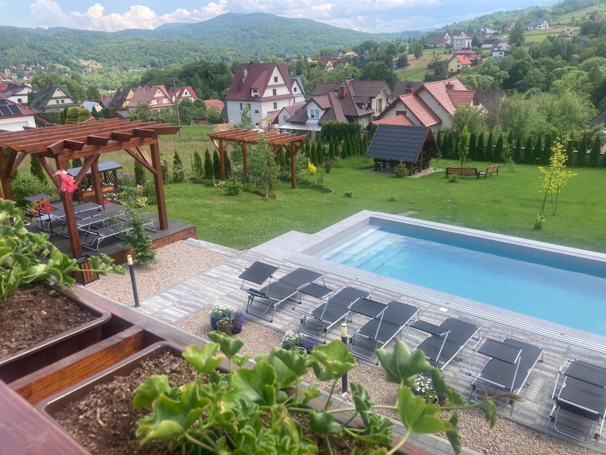 Apartamenty Black Lion Pcim Екстериор снимка
