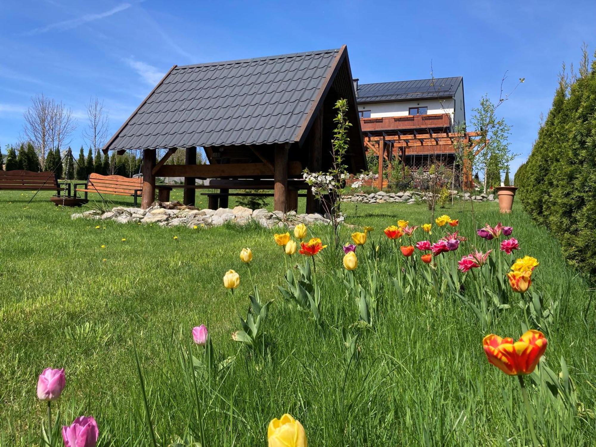 Apartamenty Black Lion Pcim Екстериор снимка